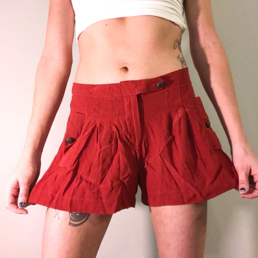 Flowy Shorts - Picture 2 of 2